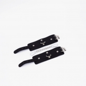 Черные кожаные наручники с хромированной фурнитурой - Crazy Handmade - купить с доставкой в Черкесске