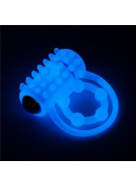 Голубое, светящееся в темноте виброкольцо Lumino Play Vibrating Penis Ring - Lovetoy - в Черкесске купить с доставкой