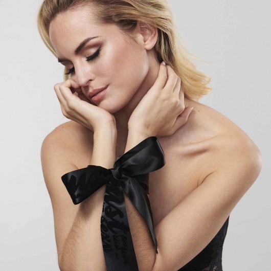 Черные ленты для связывания SILKY SENSUAL HANDCUFFS - Bijoux Indiscrets - купить с доставкой в Черкесске