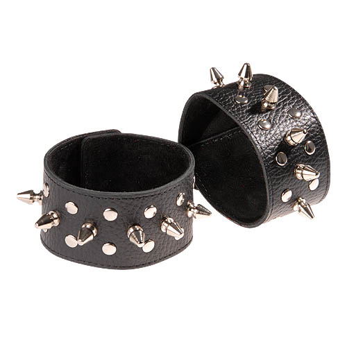 Чёрные напульсники с шипами и заклепками - Sitabella - купить с доставкой в Черкесске
