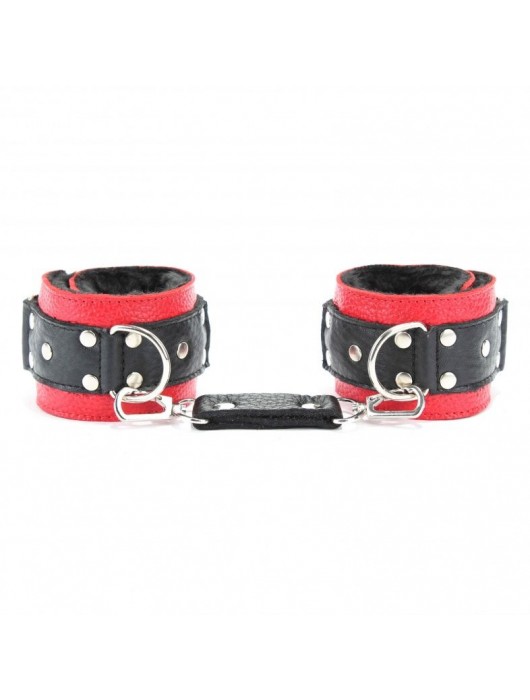 Красно-чёрные кожаные наручники с меховым подкладом - БДСМ Арсенал - купить с доставкой в Черкесске