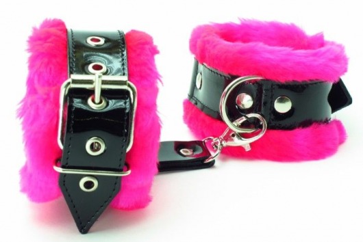 Оковы на ноги с розовым мехом BDSM Light - БДСМ Арсенал - купить с доставкой в Черкесске