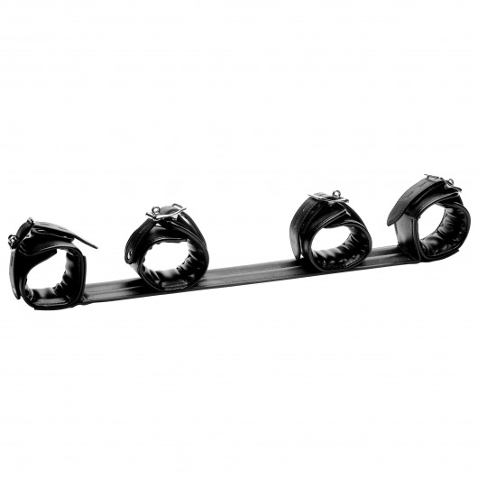 Черная распорка с манжетами для рук и ног Deluxe Rigid Spreader Bar - XR Brands - купить с доставкой в Черкесске