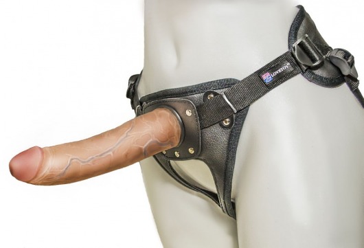 Насадка-фаллоимитатор на кожаных трусиках Harness Ultra Realistic 7  - 18 см. - LOVETOY (А-Полимер) - купить с доставкой в Черкесске